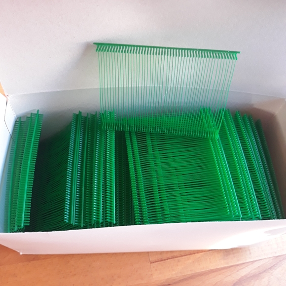 25k x 3" tagging fasteners for price gun - Picture 3 of 13